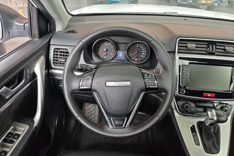Used Haval M6 2019 1.5T DCT Two-Wheel Drive Elite Version China VI Standard Steering Wheel