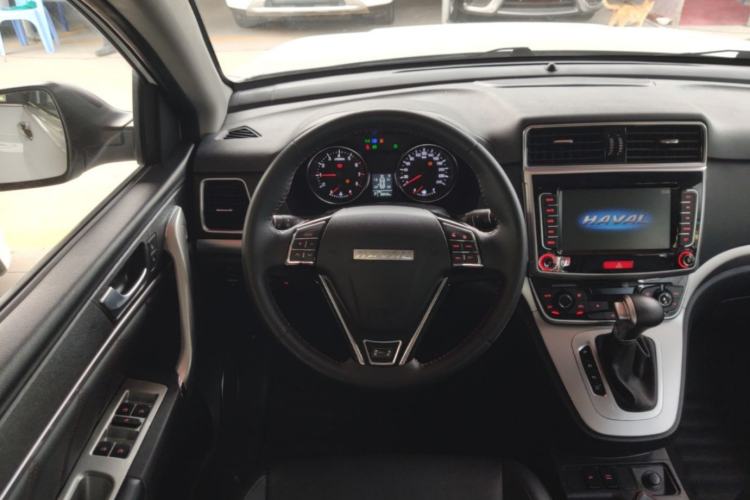 Used Haval M6 2019 1.5T DCT Two-Wheel Drive Elite Version China VI Standard Steering Wheel