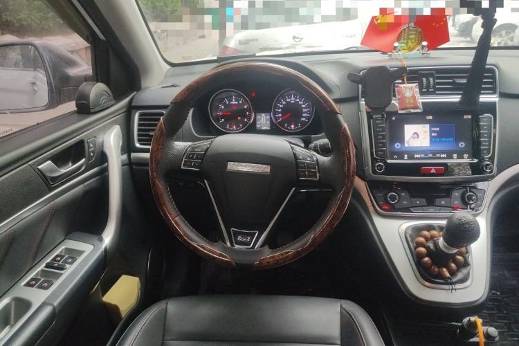 Used Haval M6 2019 1.5T Manual Two-Wheel Drive Elite Version China VI Standard Steering Wheel