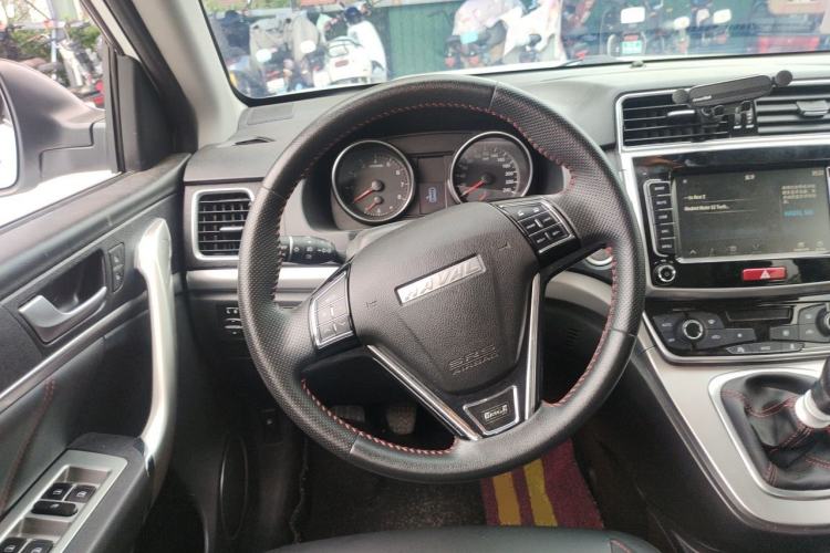 Used Haval M6 2019 1.5T Manual Two-Wheel Drive Elite Version China VI Standard Steering Wheel