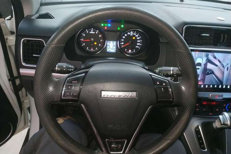 Used Haval M6 2019 1.5T DCT Two-Wheel Drive Value Edition China VI Standard Steering Wheel
