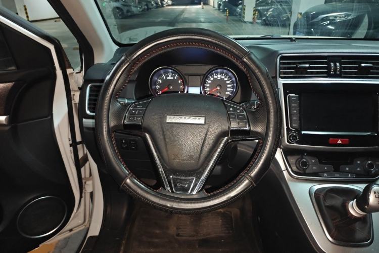 Used Haval M6 2019 1.5T Manual Two-Wheel Drive Elite Version China VI Standard Steering Wheel