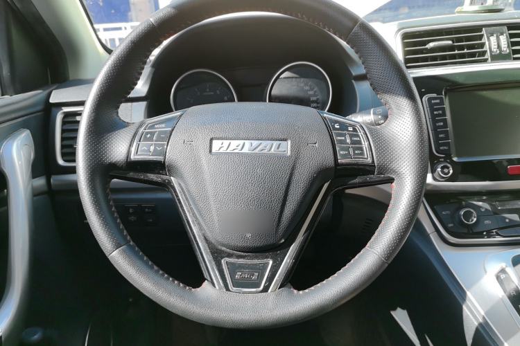 Used Haval M6 2019 1.5T DCT Two-Wheel Drive Elite Version China VI Standard Steering Wheel