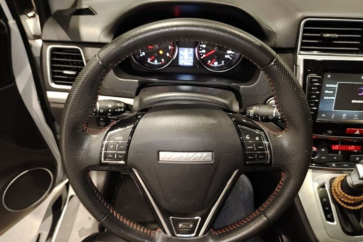 Used Haval M6 2019 1.5T DCT Two-Wheel Drive Elite Version China V Standard Steering Wheel