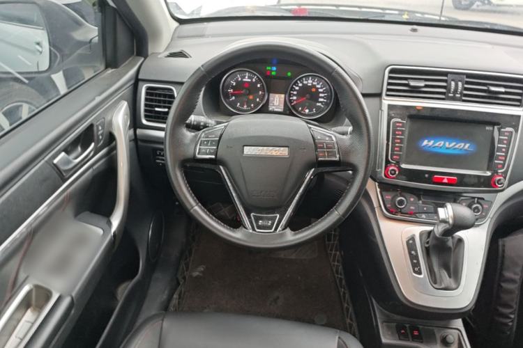 Used Haval M6 2019 1.5T DCT Two-Wheel Drive Elite Version China VI Standard Steering Wheel