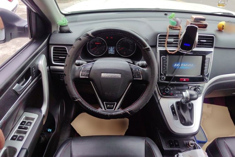Used Haval M6 2019 1.5T DCT Two-Wheel Drive Elite Version China V Standard Steering Wheel