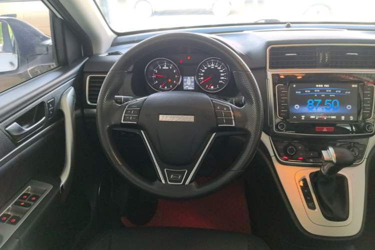 Used Haval M6 2019 1.5T DCT Two-Wheel Drive Value Edition China VI Standard Steering Wheel
