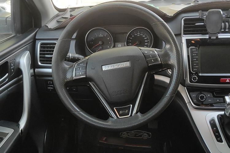 Used Haval M6 2019 1.5T DCT Two-Wheel Drive Value Edition China VI Standard Steering Wheel