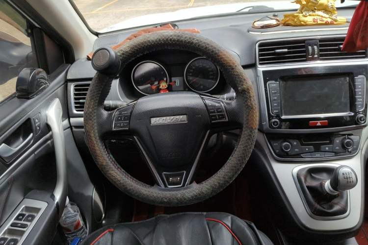Used Haval M6 2019 1.5T Manual Two-Wheel Drive Elite Version China VI Standard Steering Wheel