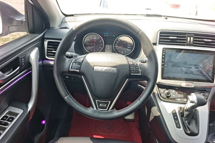 Used Haval M6 2019 1.5T DCT Two-Wheel Drive Elite Version China VI Standard Steering Wheel
