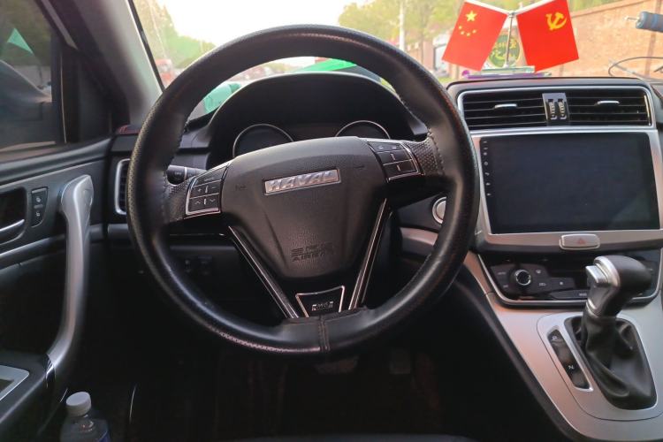 Used Haval M6 2019 1.5T DCT Two-Wheel Drive Value Edition China VI Standard Steering Wheel