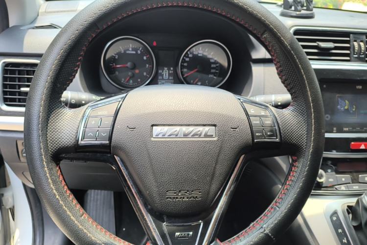 Used Haval M6 2019 1.5T DCT Two-Wheel Drive Elite Version China V Standard Steering Wheel