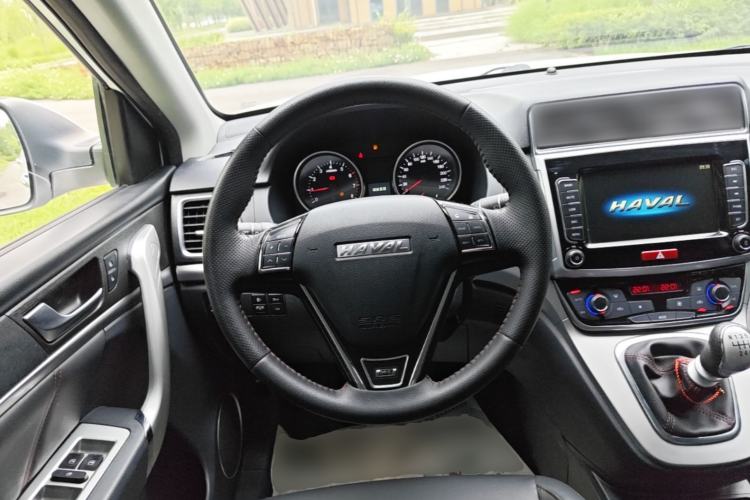 Used Haval M6 2019 1.5T Manual Two-Wheel Drive Elite Version China VI Standard Steering Wheel