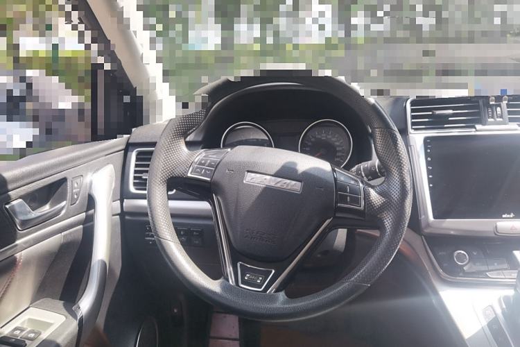 Used Haval M6 2019 1.5T DCT Two-Wheel Drive Value Edition China VI Standard Steering Wheel