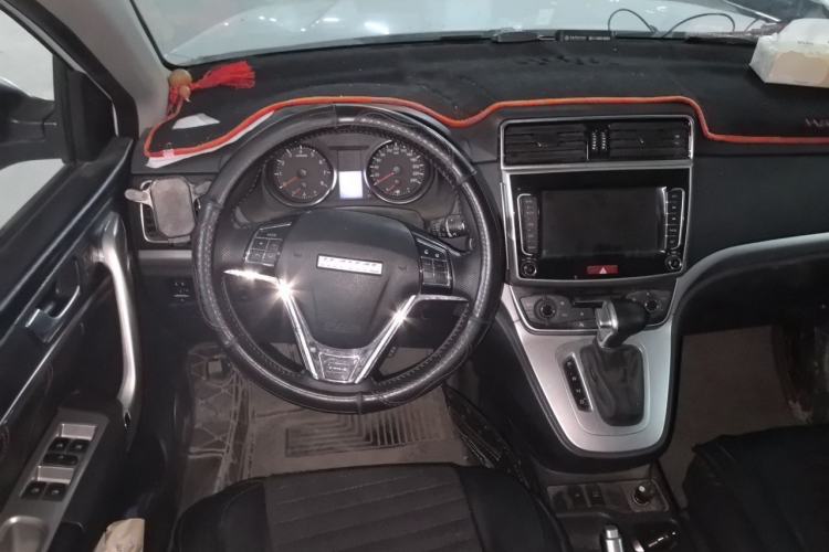 Used Haval M6 2019 1.5T DCT Two-Wheel Drive Elite Version China VI Standard Steering Wheel