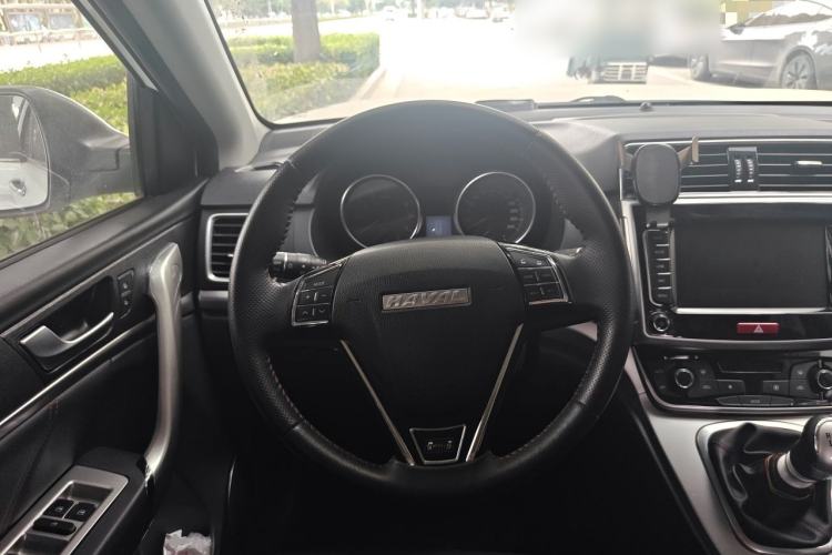 Used Haval M6 2019 1.5T Manual Two-Wheel Drive Elite Version China VI Standard Steering Wheel