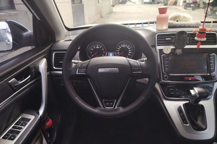 Used Haval M6 2019 1.5T DCT Two-Wheel Drive Elite Version China VI Standard Steering Wheel