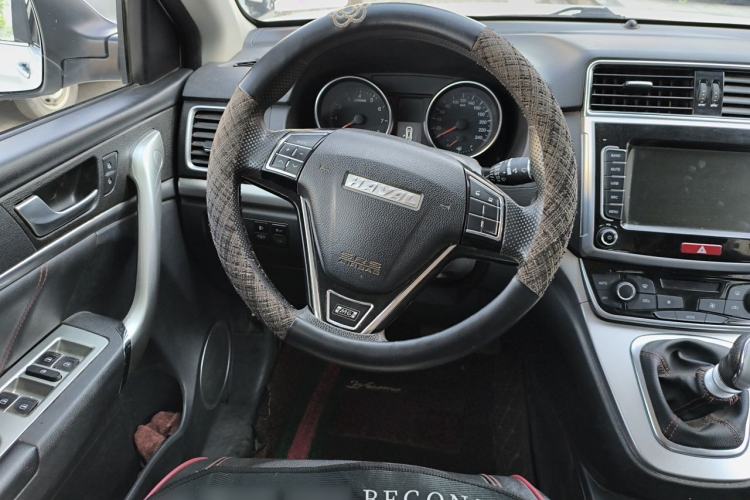 Used Haval M6 2019 1.5T Manual Two-Wheel Drive Urban Version China VI Standard Steering Wheel