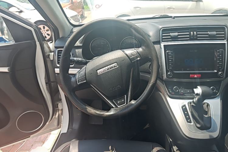Used Haval M6 2019 1.5T DCT Two-Wheel Drive Value Edition China VI Standard Steering Wheel