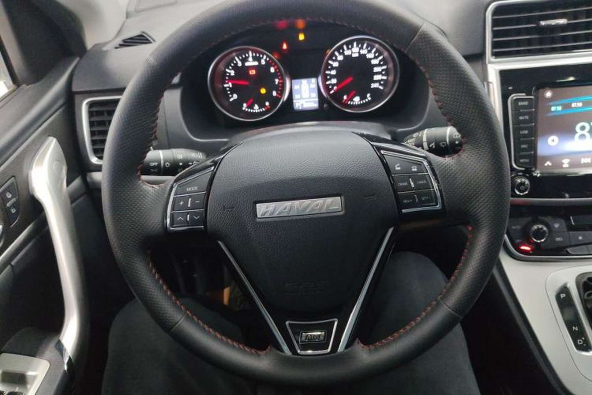 Used Haval M6 2019 1.5T DCT Two-Wheel Drive Elite Version China VI Standard Steering Wheel