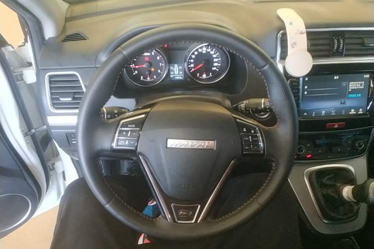 Used Haval M6 2019 1.5T Manual Two-Wheel Drive Elite Version China VI Standard Steering Wheel