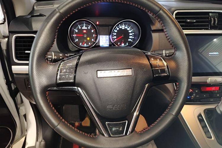 Used Haval M6 2019 1.5T DCT Two-Wheel Drive Value Edition China VI Standard Steering Wheel