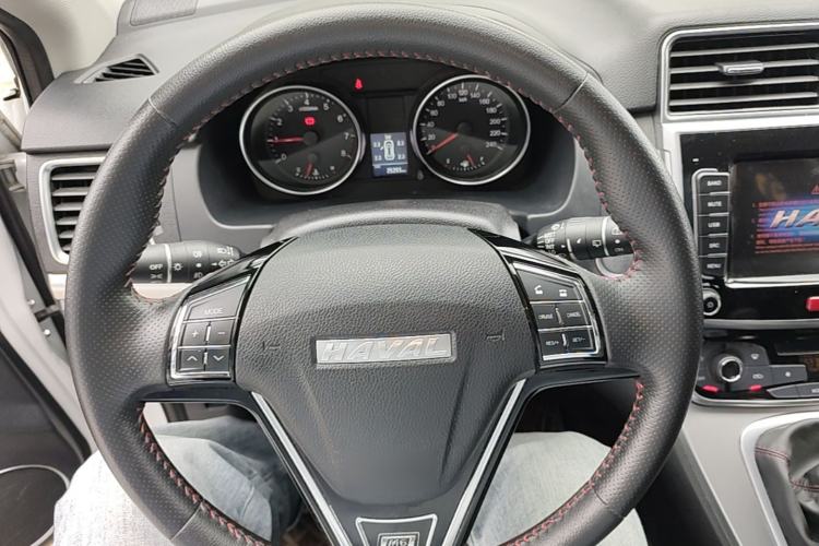 Used Haval M6 2019 1.5T Manual Two-Wheel Drive Elite Version China VI Standard Steering Wheel
