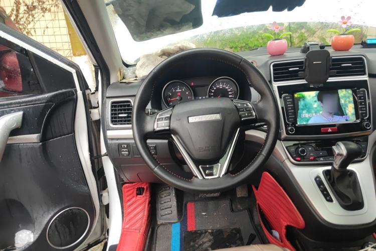 Used Haval M6 2019 1.5T DCT Two-Wheel Drive Elite Version China VI Standard Steering Wheel