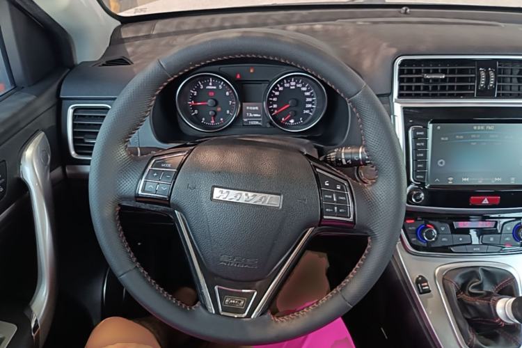 Used Haval M6 2019 1.5T Manual Two-Wheel Drive Elite Version China VI Standard Steering Wheel