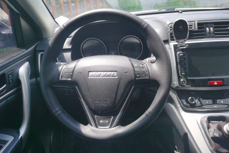 Used Haval M6 2019 1.5T Manual Two-Wheel Drive Elite Version China VI Standard Steering Wheel