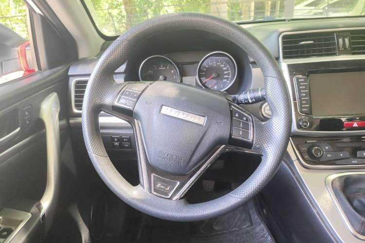 Used Haval M6 2019 1.5T Manual Two-Wheel Drive Urban Version China VI Standard Steering Wheel