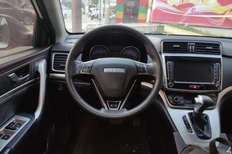 Used Haval M6 2019 1.5T DCT Two-Wheel Drive Elite Version China VI Standard Steering Wheel