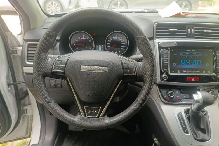 Used Haval M6 2019 1.5T DCT Two-Wheel Drive Value Edition China VI Standard Steering Wheel