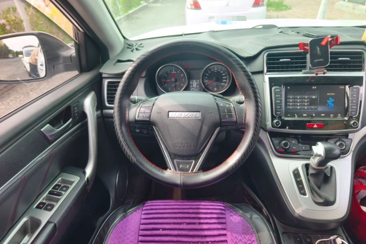 Used Haval M6 2019 1.5T DCT Two-Wheel Drive Value Edition China VI Standard Steering Wheel