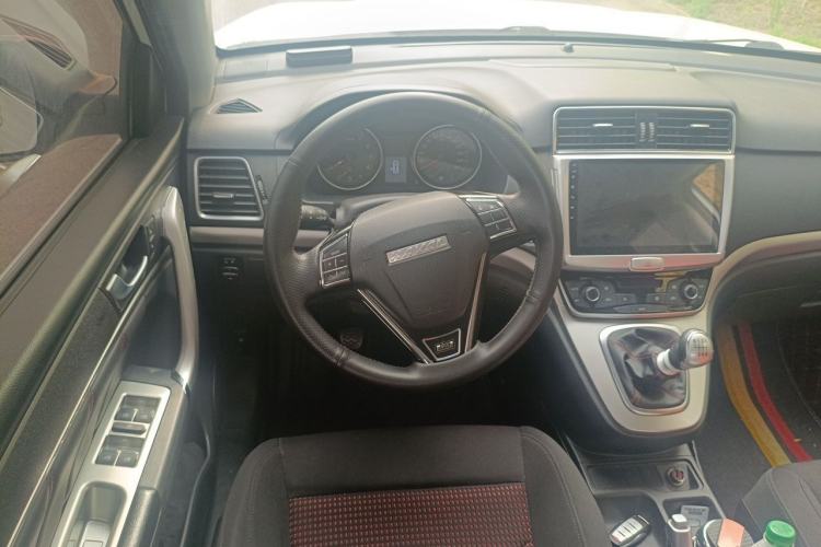 Used Haval M6 2019 1.5T Manual Two-Wheel Drive Urban Version China VI Standard Steering Wheel
