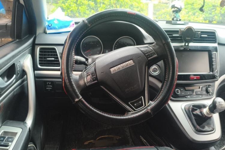 Used Haval M6 2019 1.5T Manual Two-Wheel Drive Elite Version China V Standard Steering Wheel