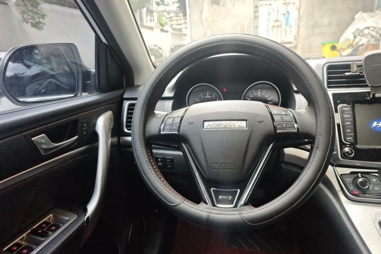 Used Haval M6 2019 1.5T DCT Two-Wheel Drive Elite Version China VI Standard Steering Wheel