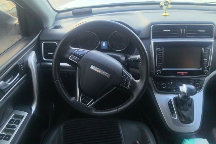 Used Haval M6 2019 1.5T DCT Two-Wheel Drive Elite Version China VI Standard Steering Wheel