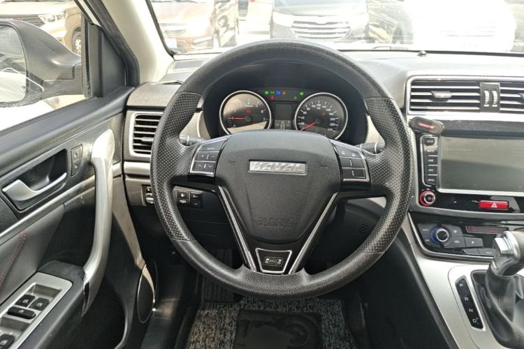 Used Haval M6 2019 1.5T DCT Two-Wheel Drive Value Edition China VI Standard Steering Wheel