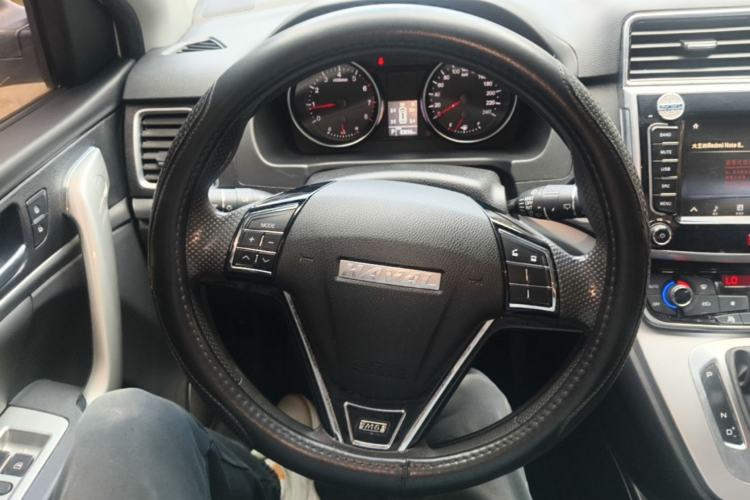 Used Haval M6 2019 1.5T DCT Two-Wheel Drive Value Edition China VI Standard Steering Wheel