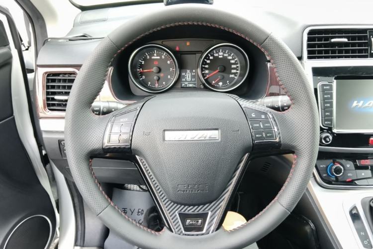 Used Haval M6 2019 1.5T DCT Two-Wheel Drive Elite Version China VI Standard Steering Wheel