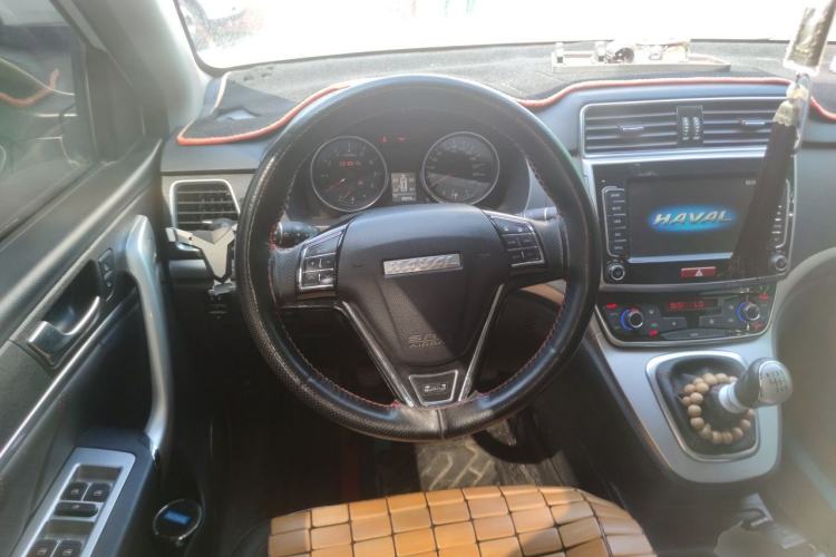 Used Haval M6 2019 1.5T Manual Two-Wheel Drive Elite Version China VI Standard Steering Wheel