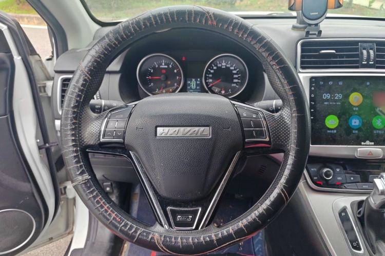 Used Haval M6 2019 1.5T DCT Two-Wheel Drive Value Edition China VI Standard Steering Wheel