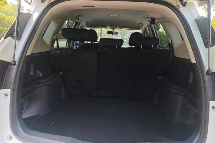 Used Haval M6 2019 1.5T Manual Two-Wheel Drive Urban Version China VI Standard Trunk