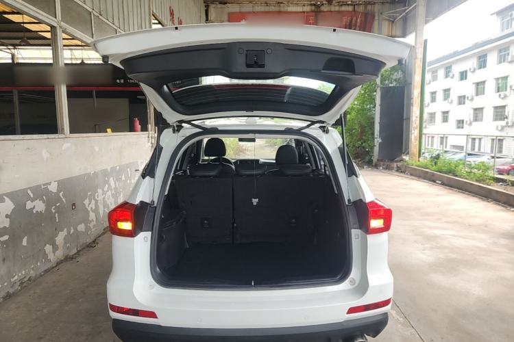 Used Haval M6 2019 1.5T DCT Two-Wheel Drive Elite Version China V Standard Trunk