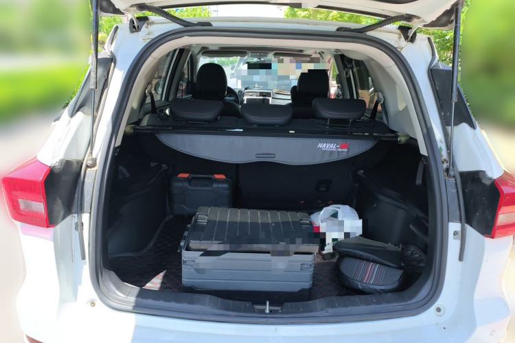 Used Haval M6 2019 1.5T DCT Two-Wheel Drive Value Edition China VI Standard Trunk