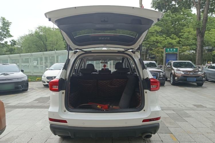 Used Haval M6 2019 1.5T Manual Two-Wheel Drive Elite Version China V Standard Trunk