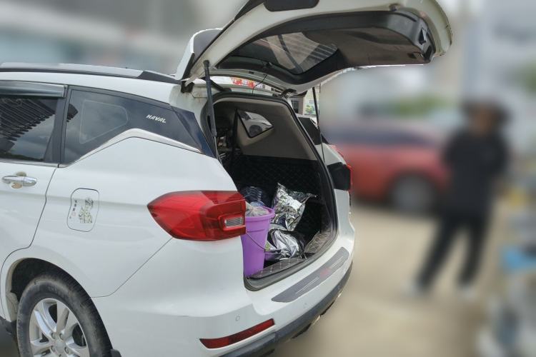 Used Haval M6 2019 1.5T Manual Two-Wheel Drive Elite Version China VI Standard Trunk
