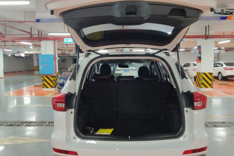 Used Haval M6 2019 1.5T DCT Two-Wheel Drive Elite Version China V Standard Trunk