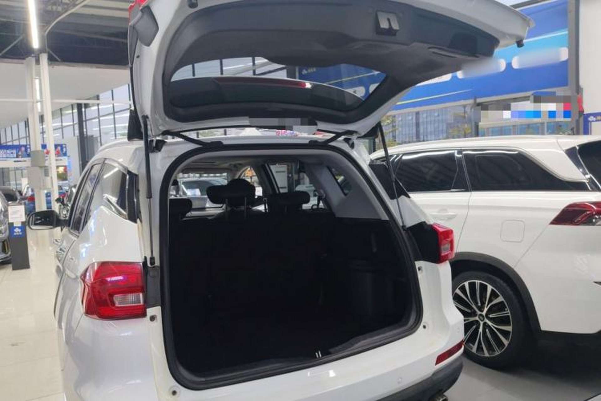 Used Haval M6 2019 1.5T DCT Two-Wheel Drive Elite Version China VI Standard Trunk